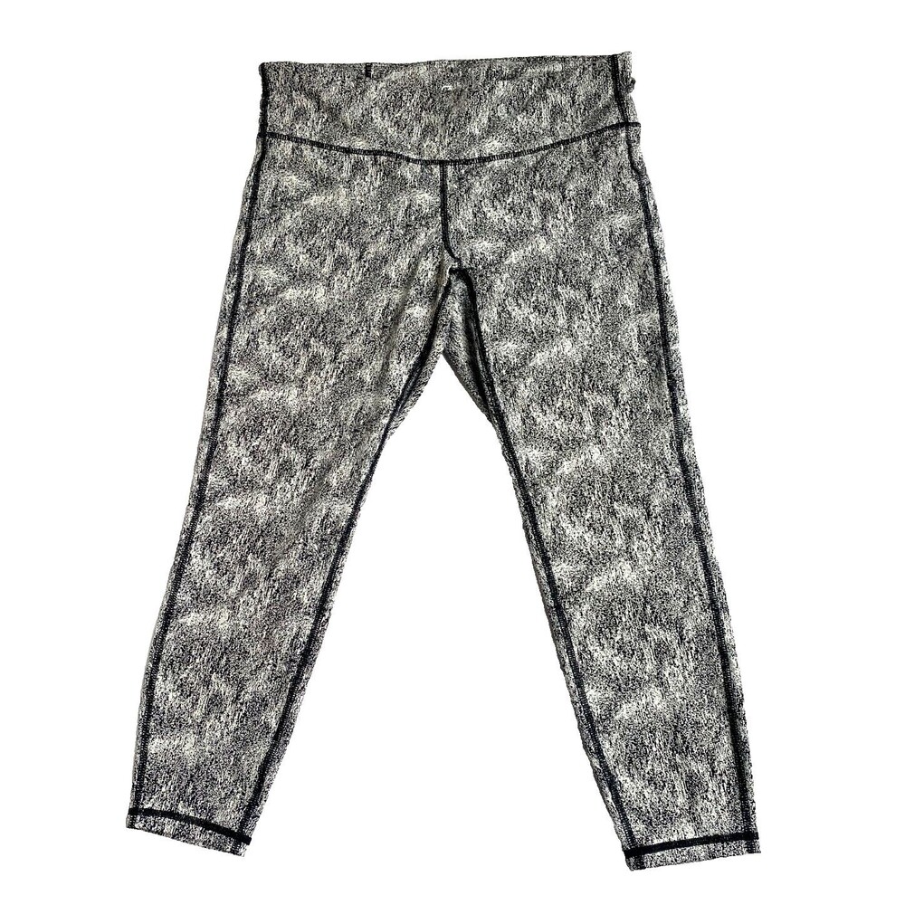 Gap Fit Women's Crop Tight Legging Black White Jacquard Cropped -Size Large